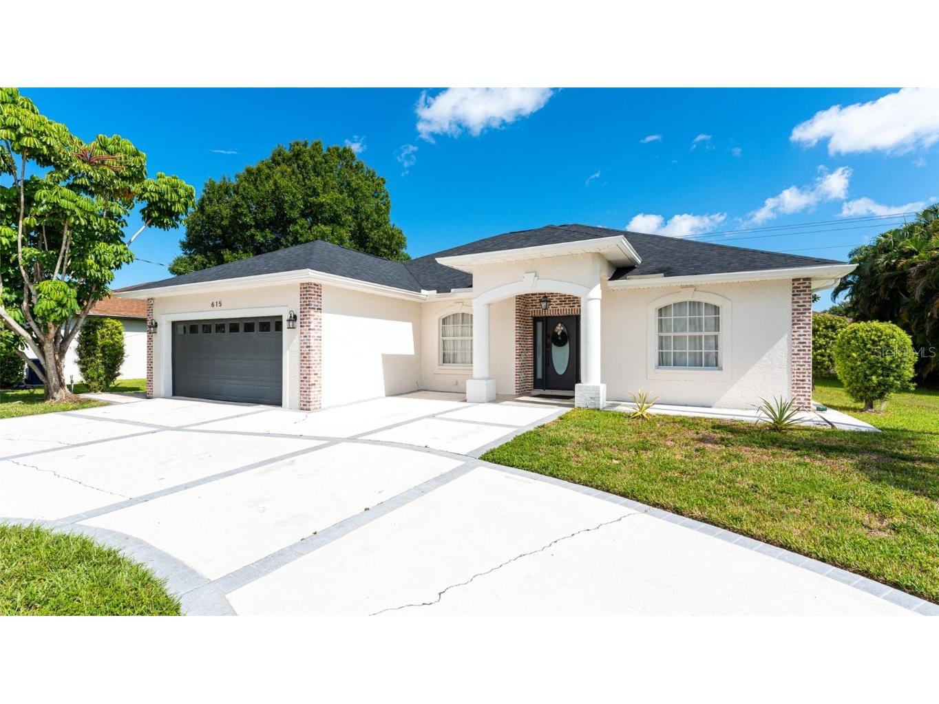 615 Magellan Drive Sarasota FL 34243 A4579324 image1