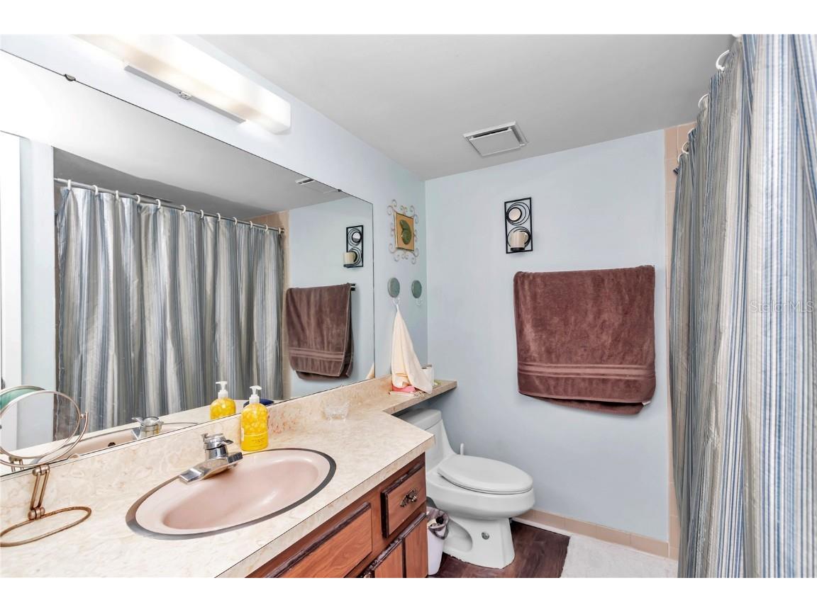 615 Midway Drive #B Ocala FL 34472 OM696289 image12