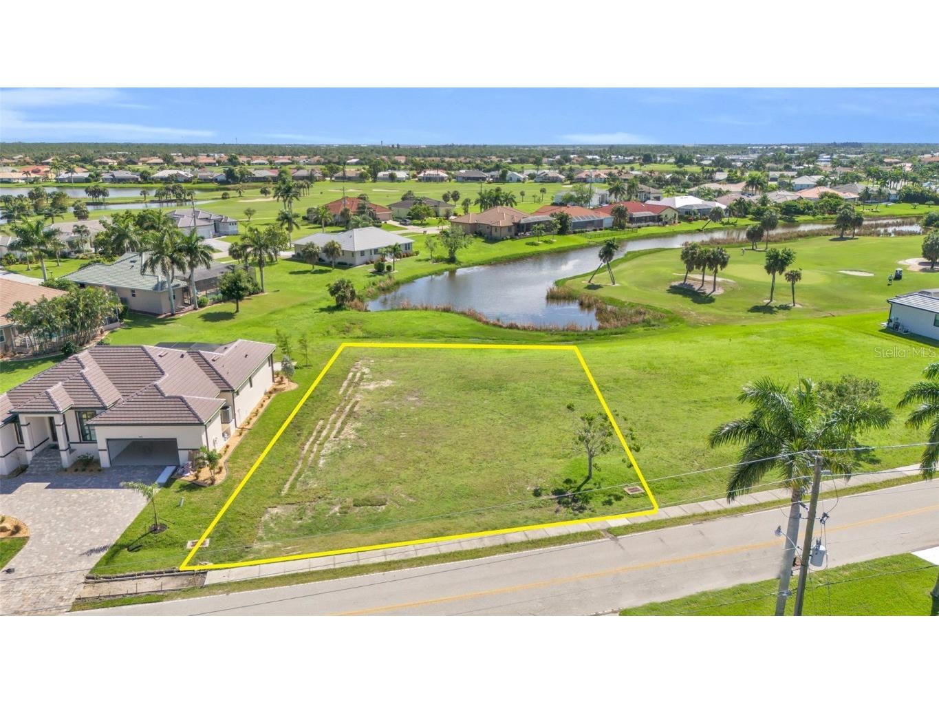 615 Monaco Dr Punta Gorda FL 33950 C7495564 image2