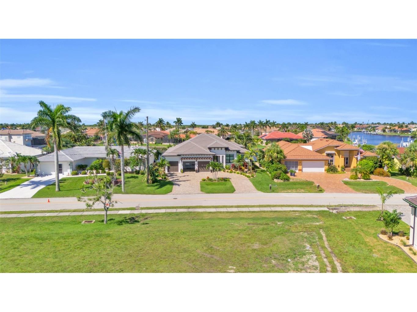 615 Monaco Dr Punta Gorda FL 33950 C7495564 image3