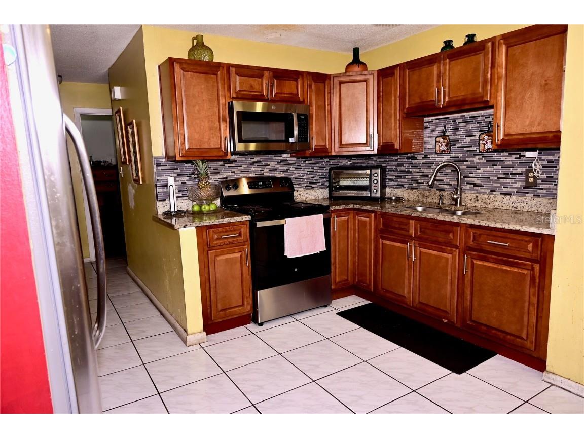 615 N Forrest Avenue Kissimmee FL 34741 S5133865 image8