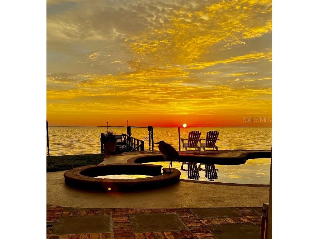 615 N Mayo Street Crystal Beach FL 34681 - GULF OF MEXICO TB8433362 image1