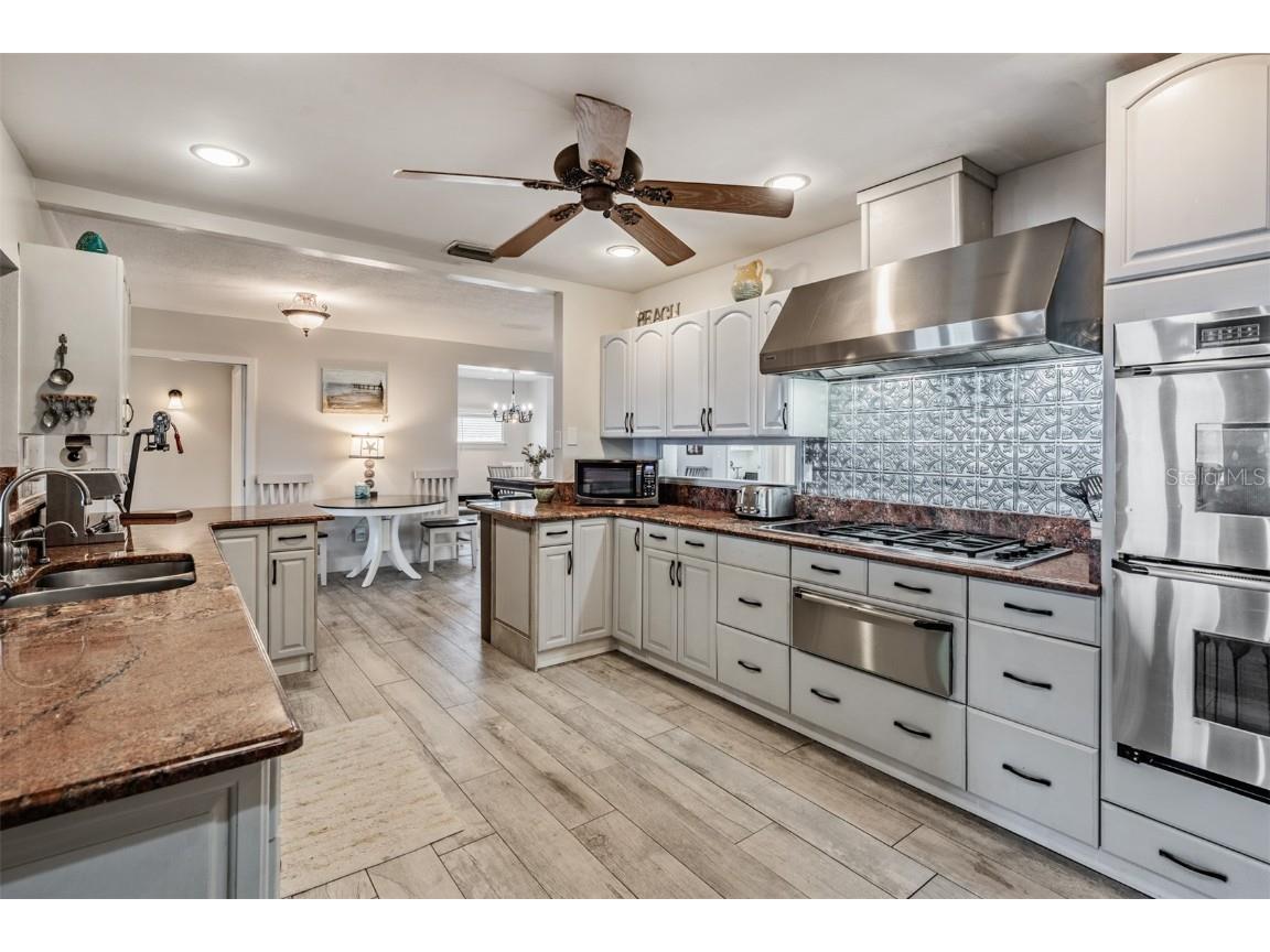 615 N Mayo Street Crystal Beach FL 34681 - GULF OF MEXICO TB8433362 image17