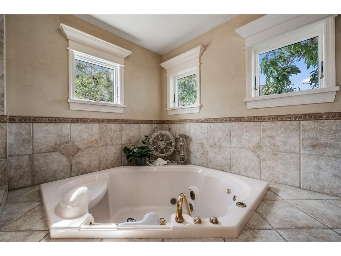 615 N Mayo Street Crystal Beach FL 34681 - GULF OF MEXICO TB8433362 image31