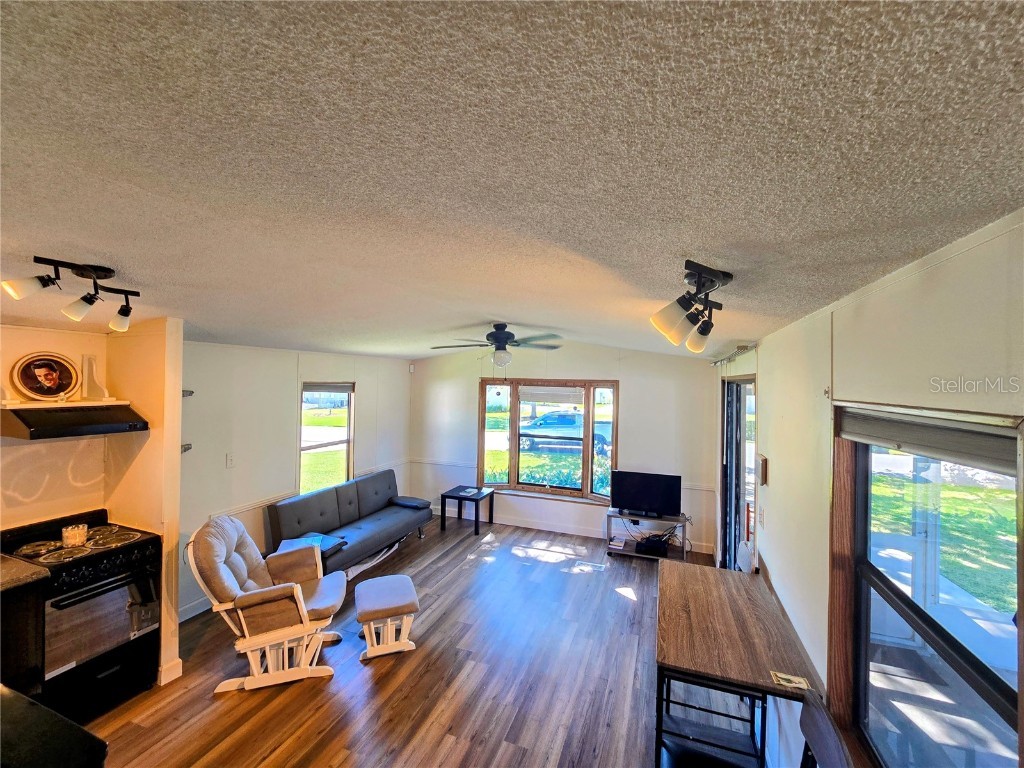 615 NE Cottage Park Lane Leesburg FL 34748 OM710883 image12