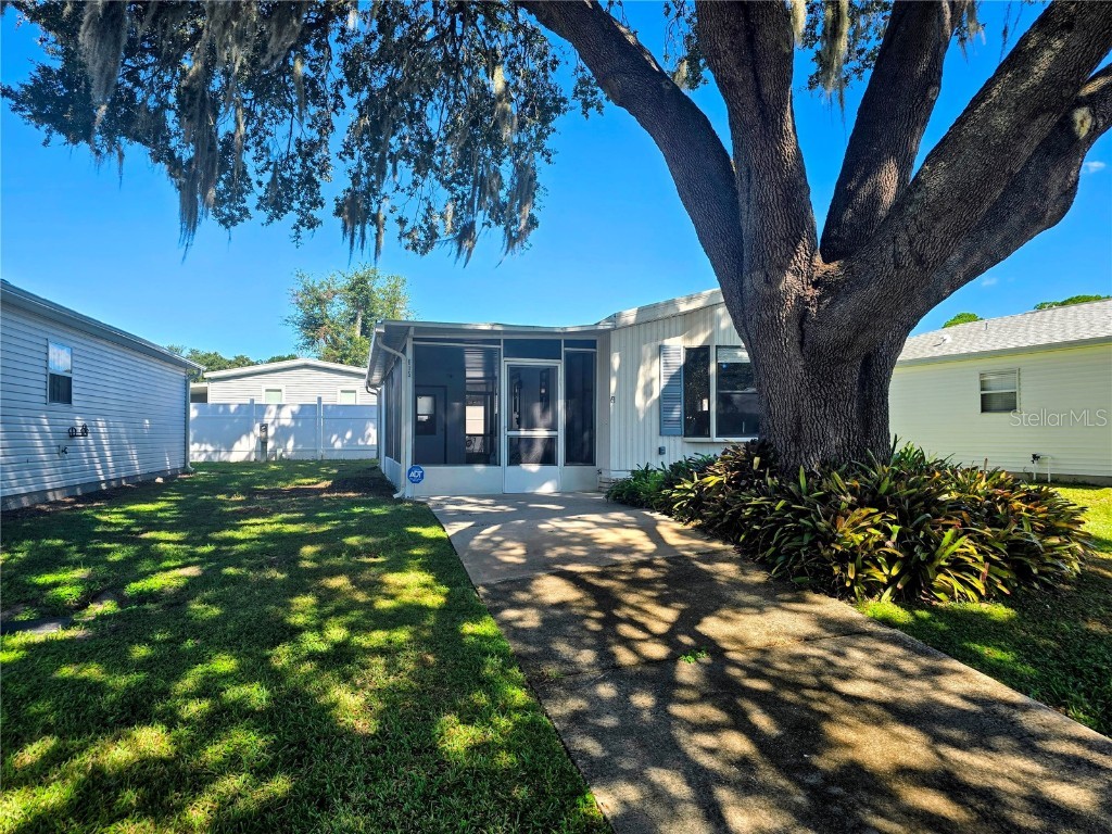 615 NE Cottage Park Lane Leesburg FL 34748 OM710883 image3