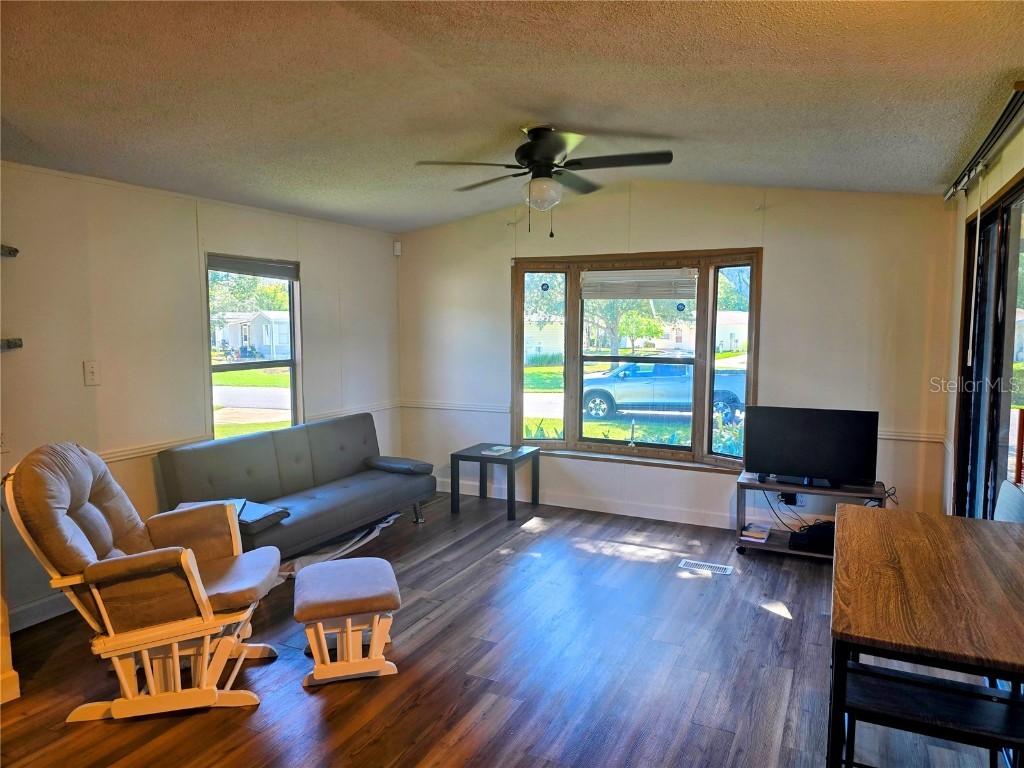 615 NE Cottage Park Lane Leesburg FL 34748 OM710883 image6