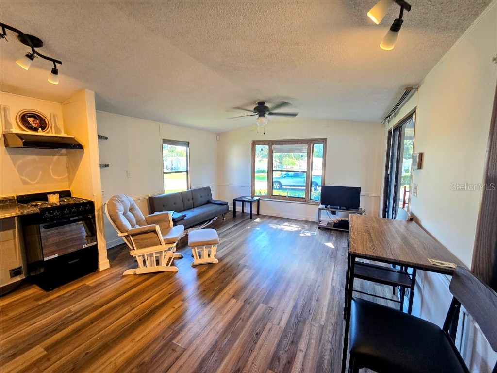 615 NE Cottage Park Lane Leesburg FL 34748 OM710883 image7