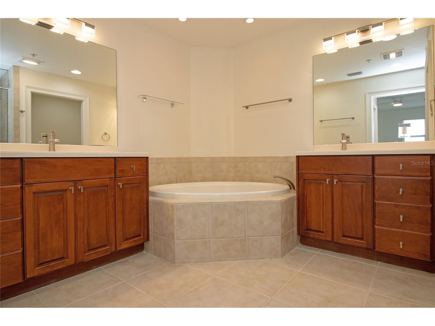 615 Riviera Dunes Way #402 Palmetto FL 34221 - MANATEE RIVER A4690297 image21
