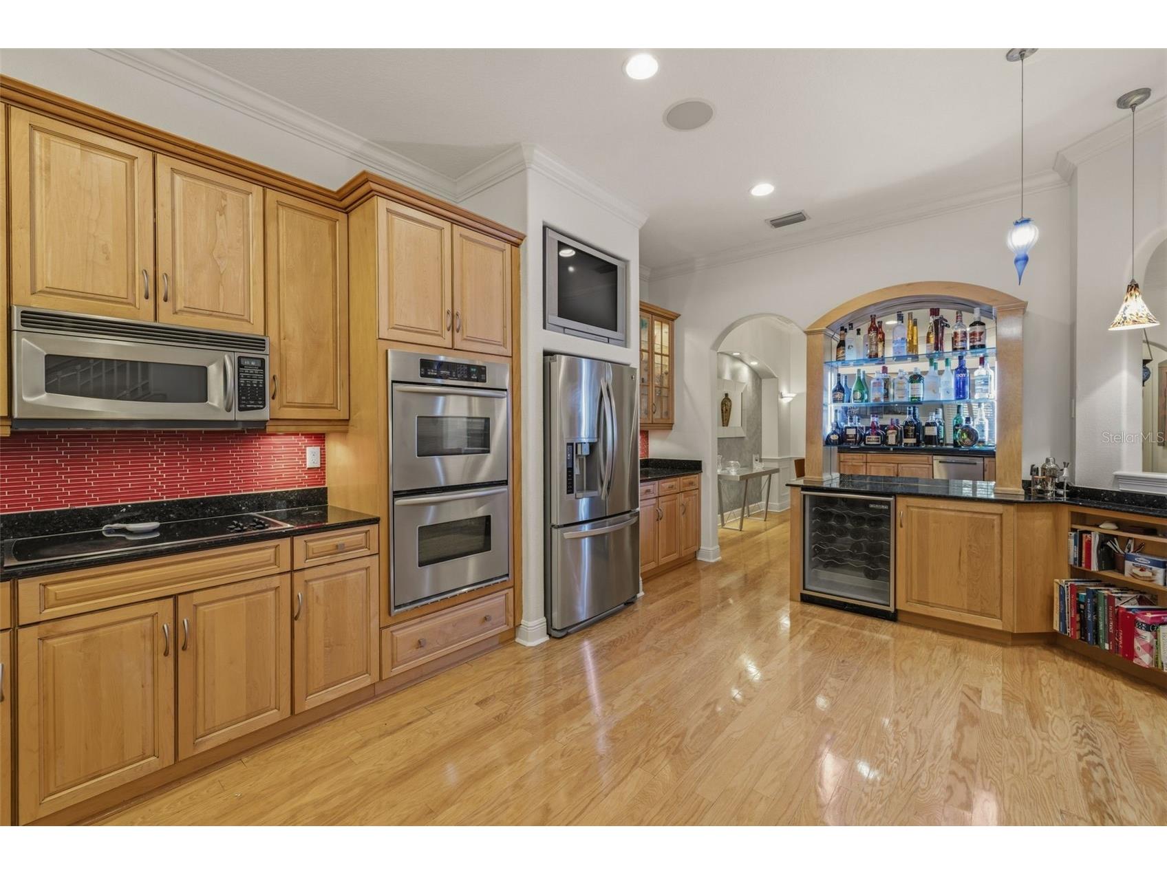 615 Saxony Boulevard Saint Petersburg FL 33716 TB8503002 image10