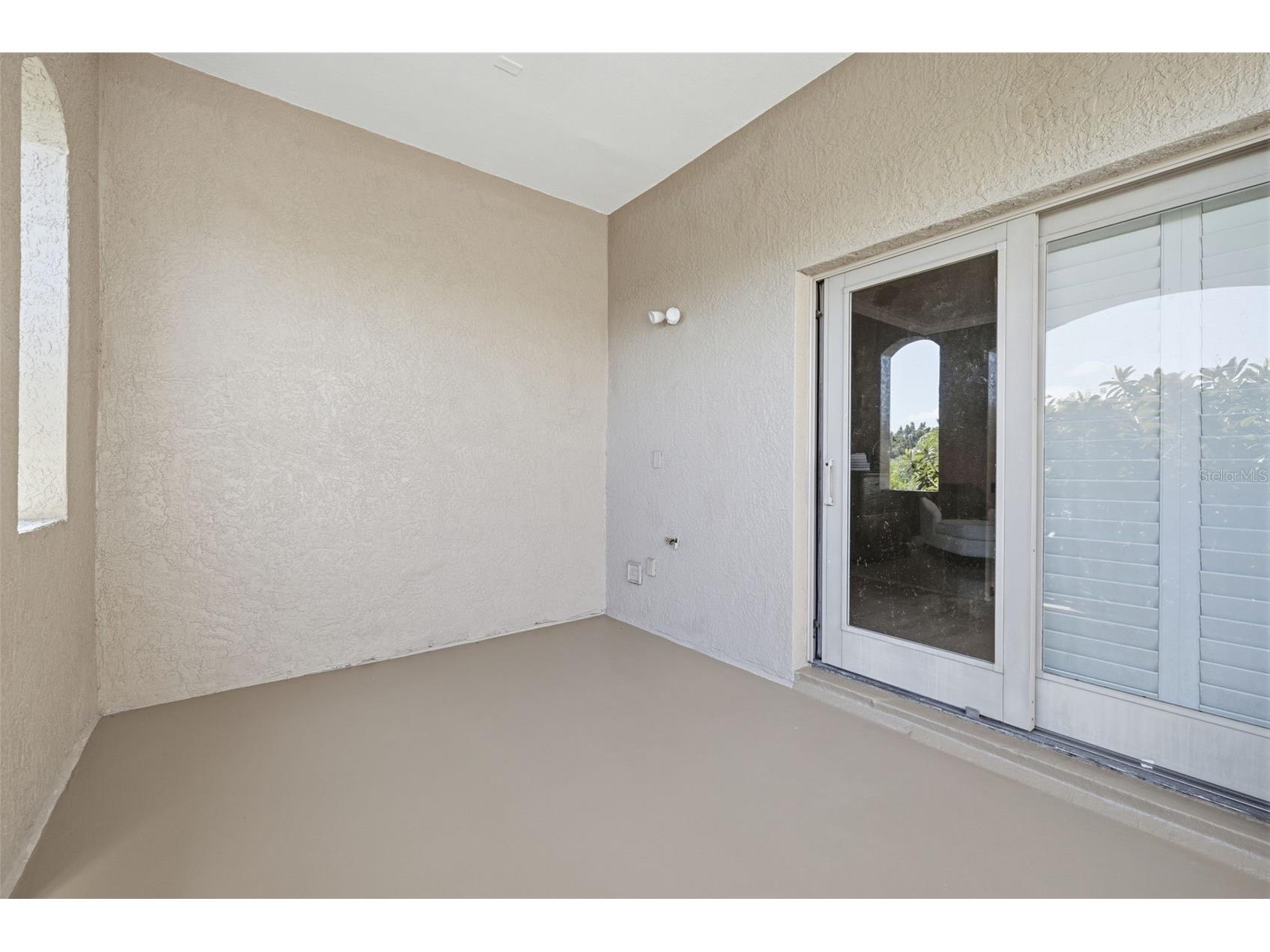 615 Saxony Boulevard Saint Petersburg FL 33716 TB8503002 image33