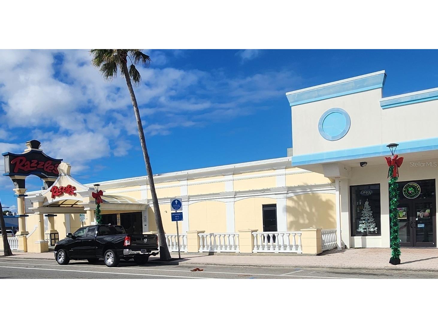 615 Seabreeze Boulevard Daytona Beach FL 32118 V4946390 image2