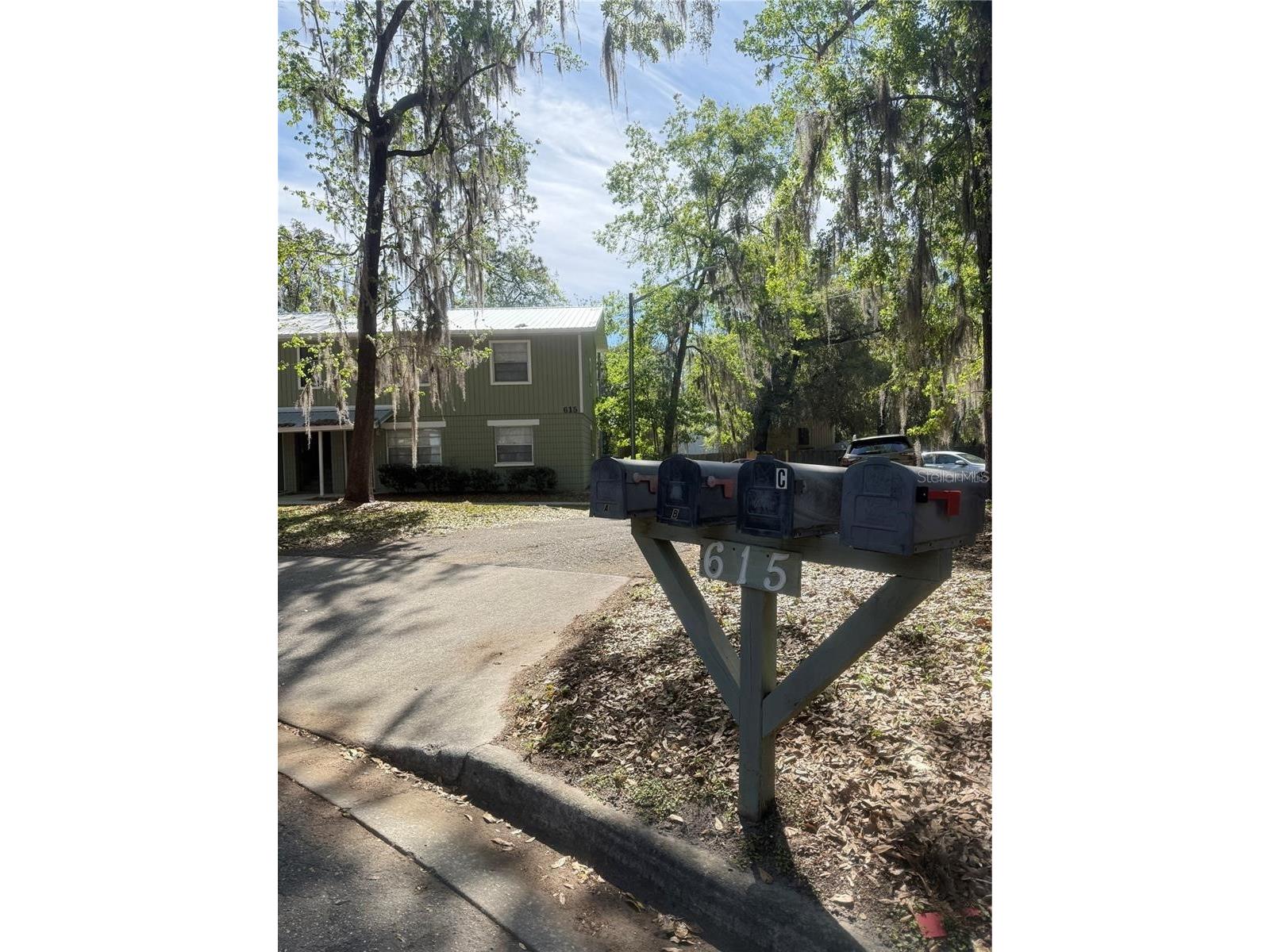 615 SW 11th Lane #A Gainesville FL 32601 GC539959 image1