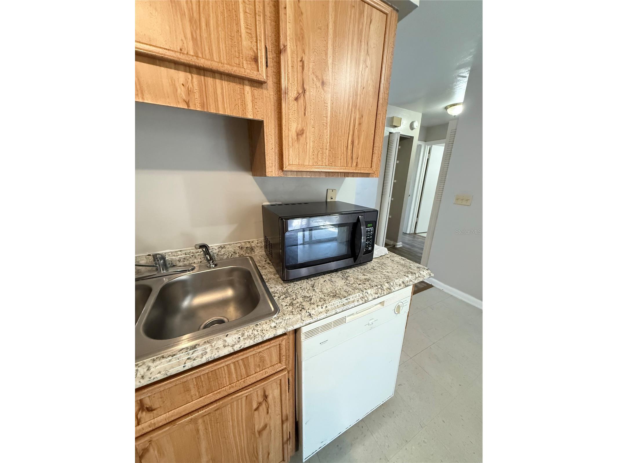 615 SW 11th Lane #D Gainesville FL 32601 GC539950 image2
