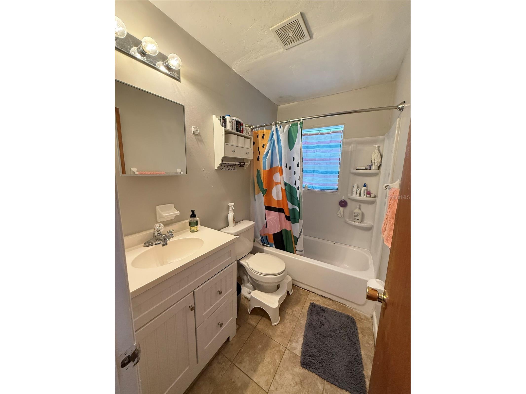 615 SW 11th Lane Gainesville FL 32601 GC538743 image8