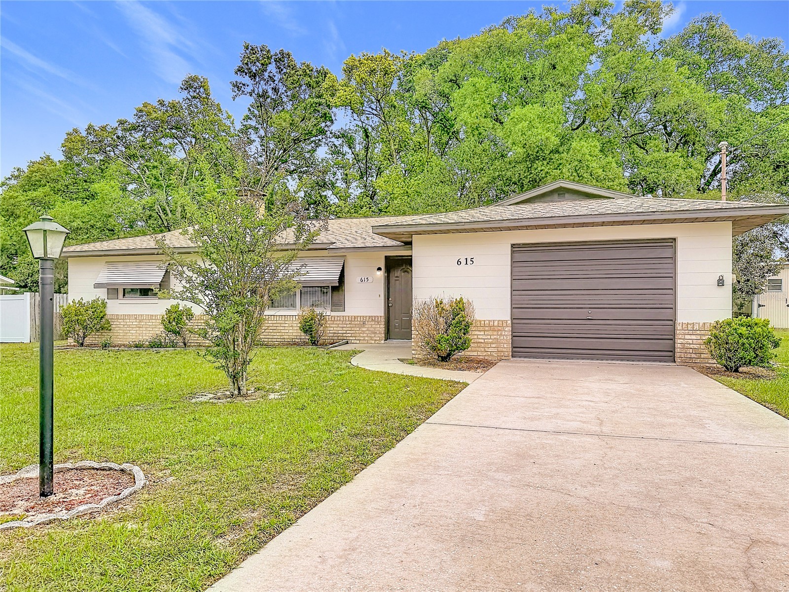 615 Third Avenue Lady Lake FL 32159 O6397572 image45