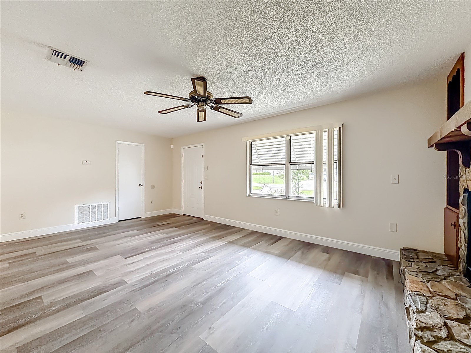 615 Third Avenue Lady Lake FL 32159 O6397572 image9