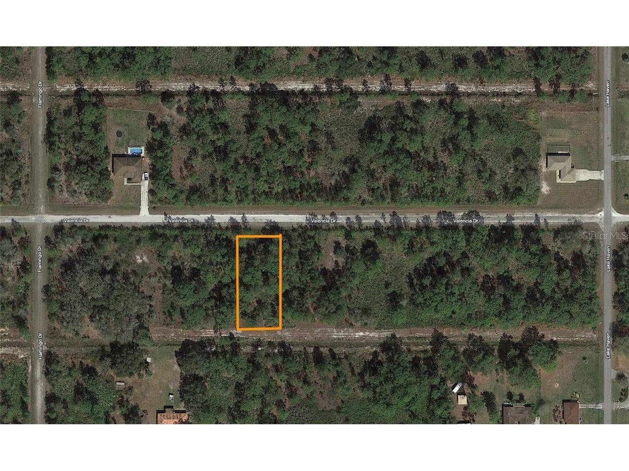 615 Valencia Drive Indian Lake Estates FL 33855 - LAKE WALK IN WATER T3383444 image1
