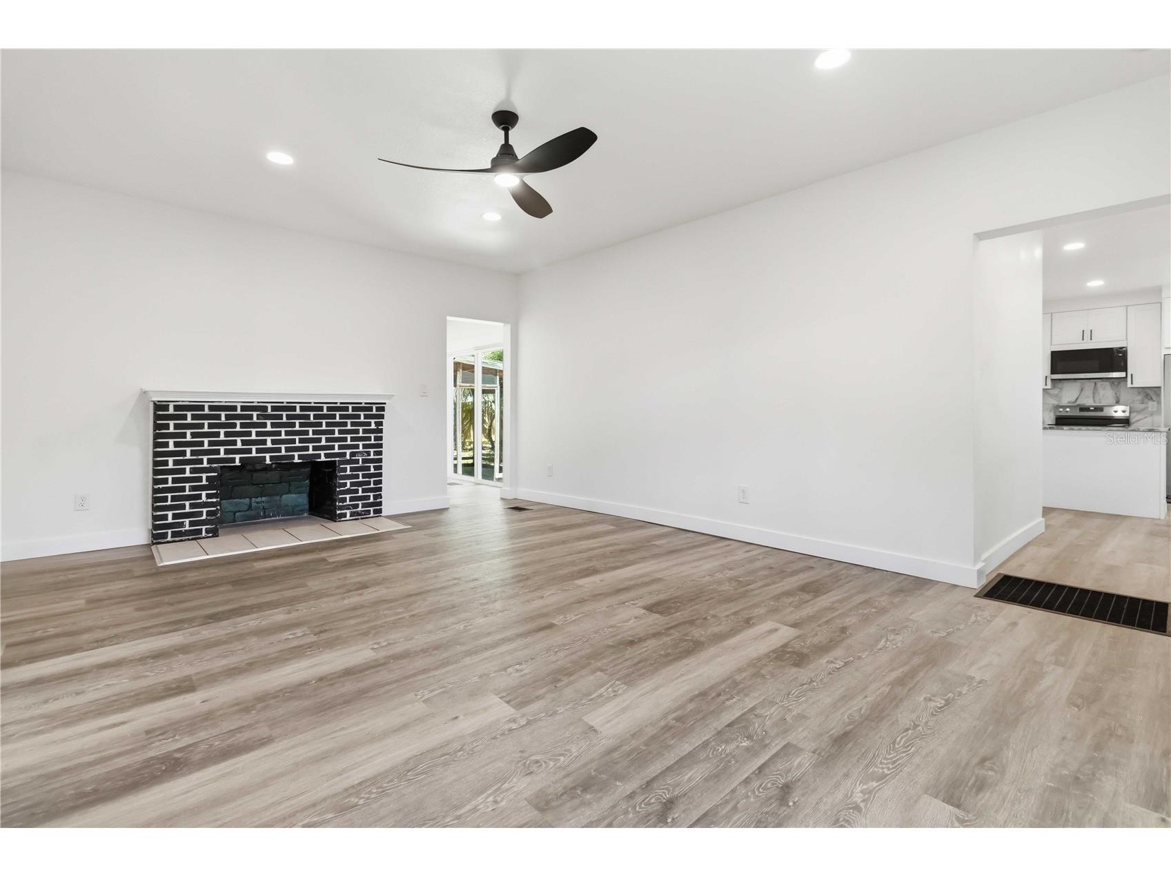 615 Weber Avenue Daytona Beach FL 32114 O6403427 image8