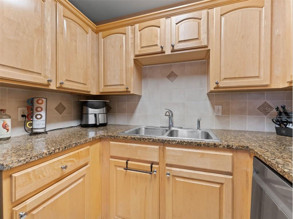 6150 Gulfport Blvd #404 Gulfport FL 33707 TB8414637 image13