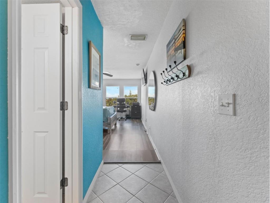 6150 Gulfport Blvd #404 Gulfport FL 33707 TB8414637 image16