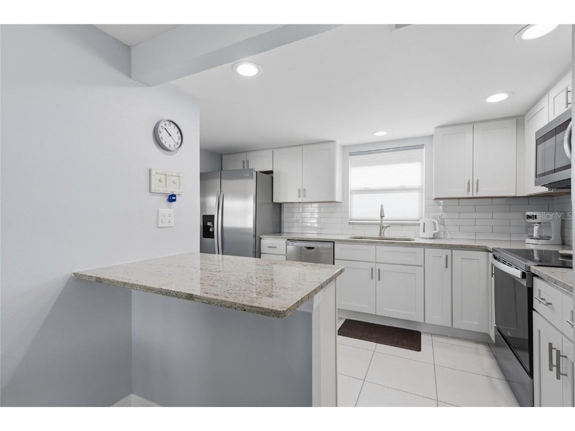 6150 Midnight Pass Road #13 Sarasota FL 34242 - GULF OF MEXICO A4672146 image12