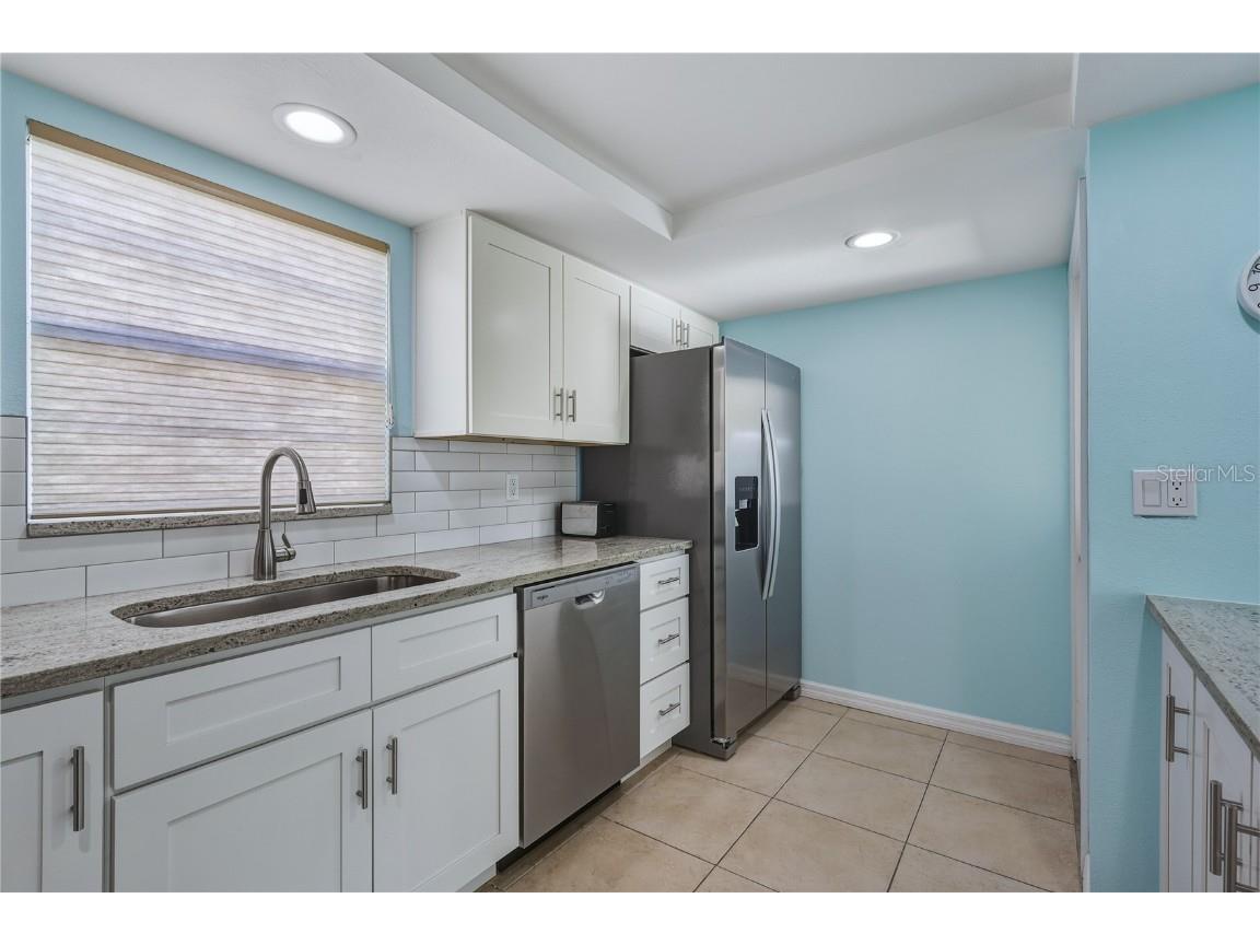 6150 Midnight Pass Road #26 Sarasota FL 34242 - GULF OF MEXICO A4672145 image9