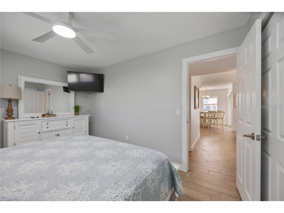 6150 Midnight Pass Road #UNIT 10 A&B Sarasota FL 34242 - GULF OF MEXICO A4660785 image18