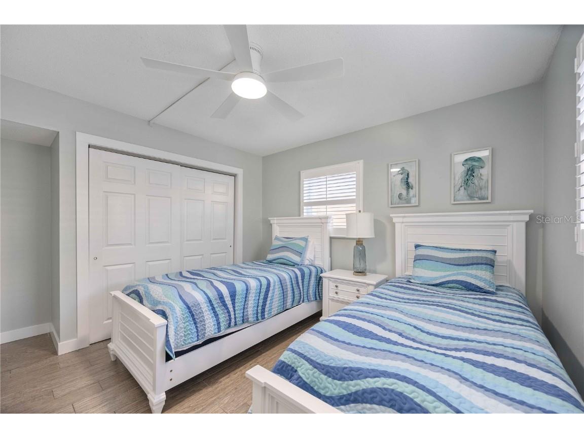 6150 Midnight Pass Road #UNIT 10 A&B Sarasota FL 34242 - GULF OF MEXICO A4660785 image24