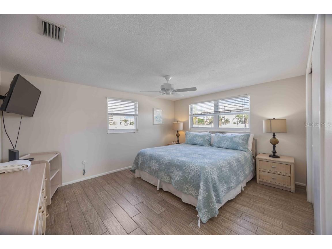 6150 Midnight Pass Road #UNIT 10 A&B Sarasota FL 34242 - GULF OF MEXICO A4660785 image46