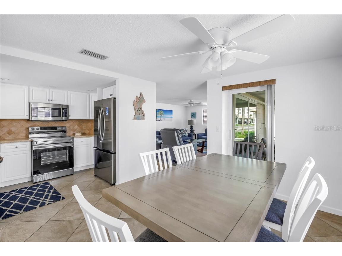 6150 Midnight Pass Road #V38 Sarasota FL 34242 A4656918 image3