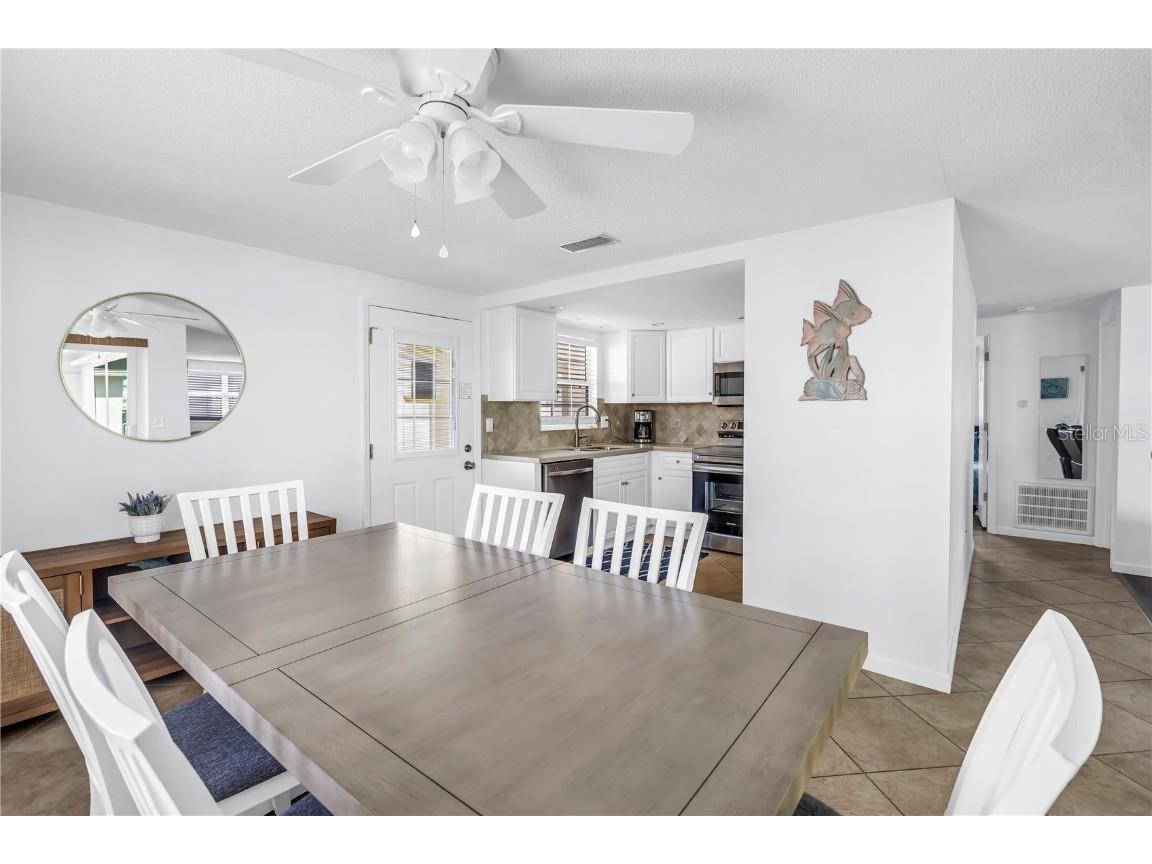 6150 Midnight Pass Road #V38 Sarasota FL 34242 A4656918 image4