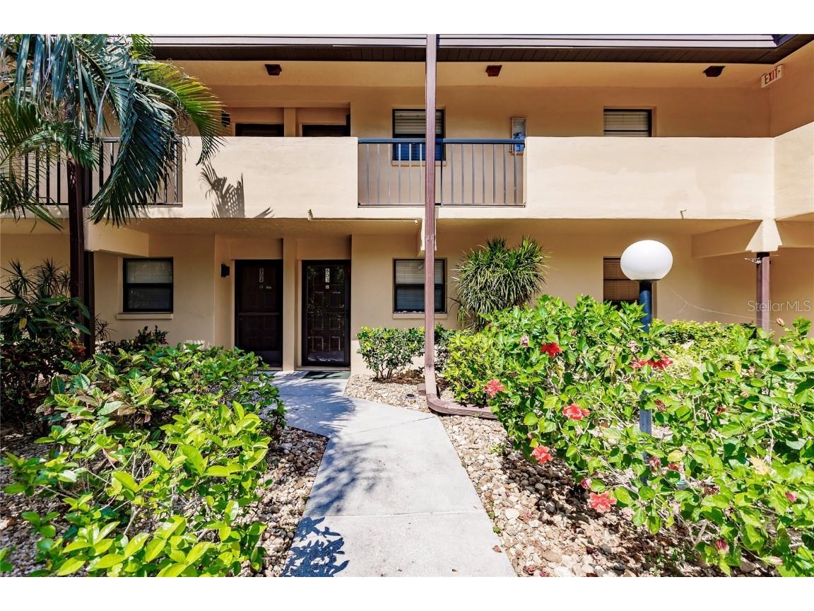 6150 Whiskey Creek Drive #803 Fort Myers FL 33919 FC290463 image1