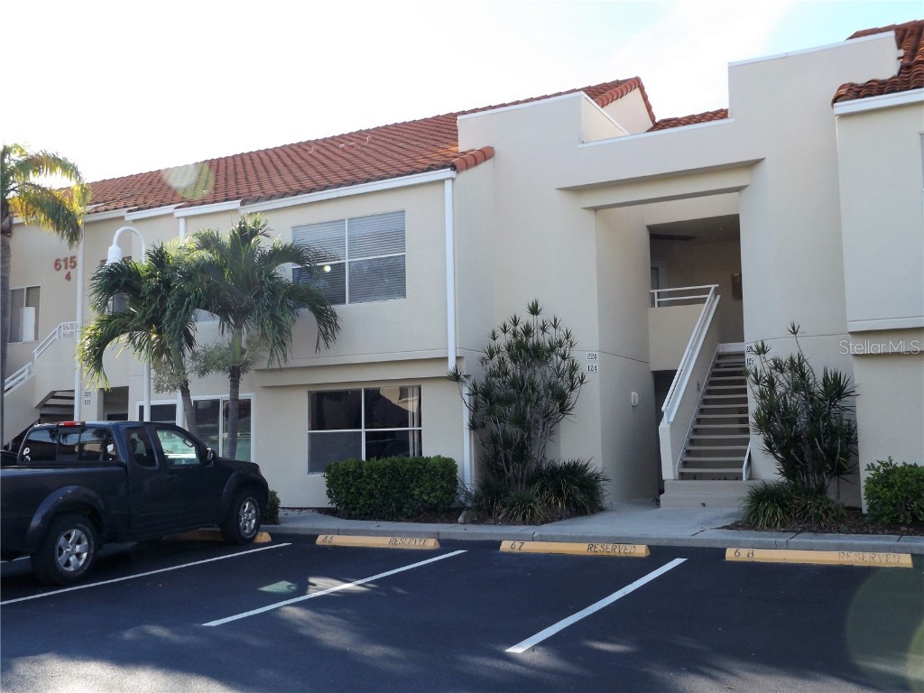 6151 Bahia Del Mar Boulevard #124 Saint Petersburg FL 33715 - GOLF COURSE POND U8199024 image1