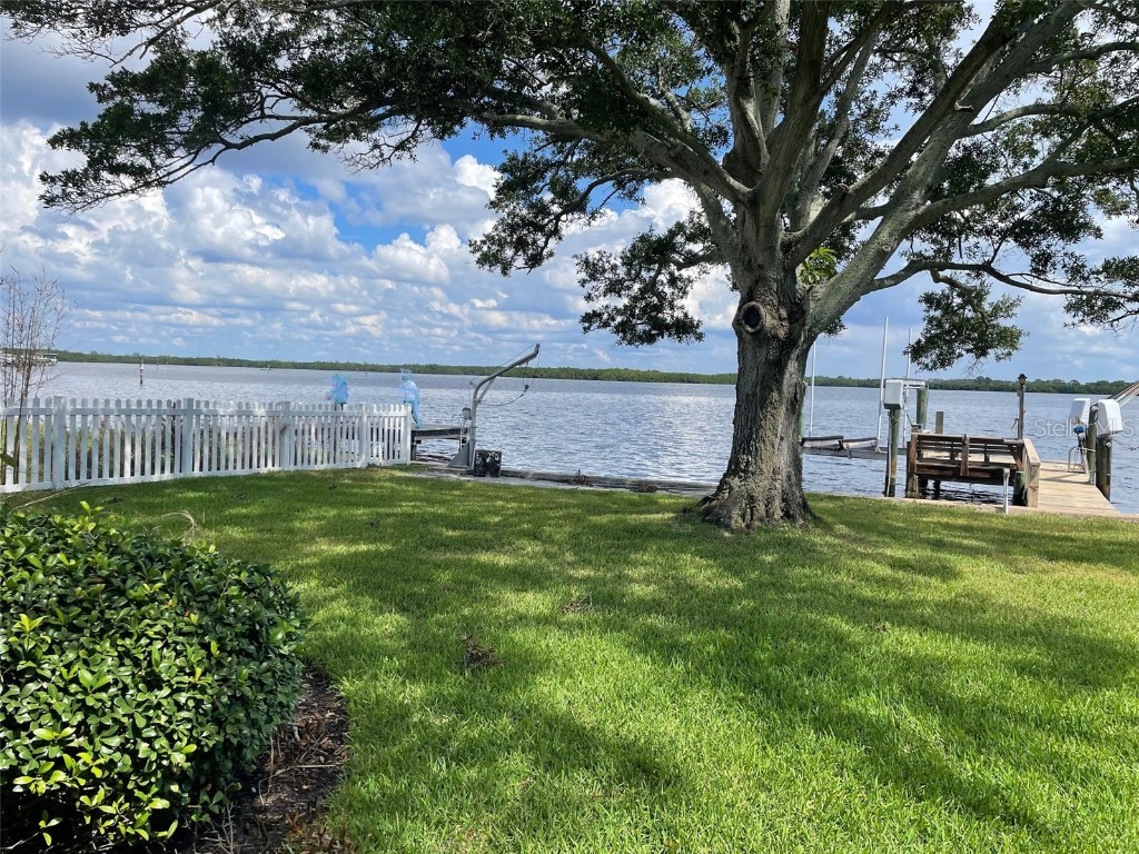 6151 Bayou Grande Boulevard NE Saint Petersburg FL 33703 - TAMPA BAY TB8317783 image13