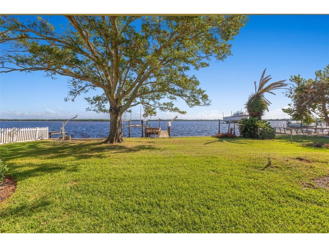 6151 Bayou Grande Boulevard NE Saint Petersburg FL 33703 - TAMPA BAY TB8361090 image31