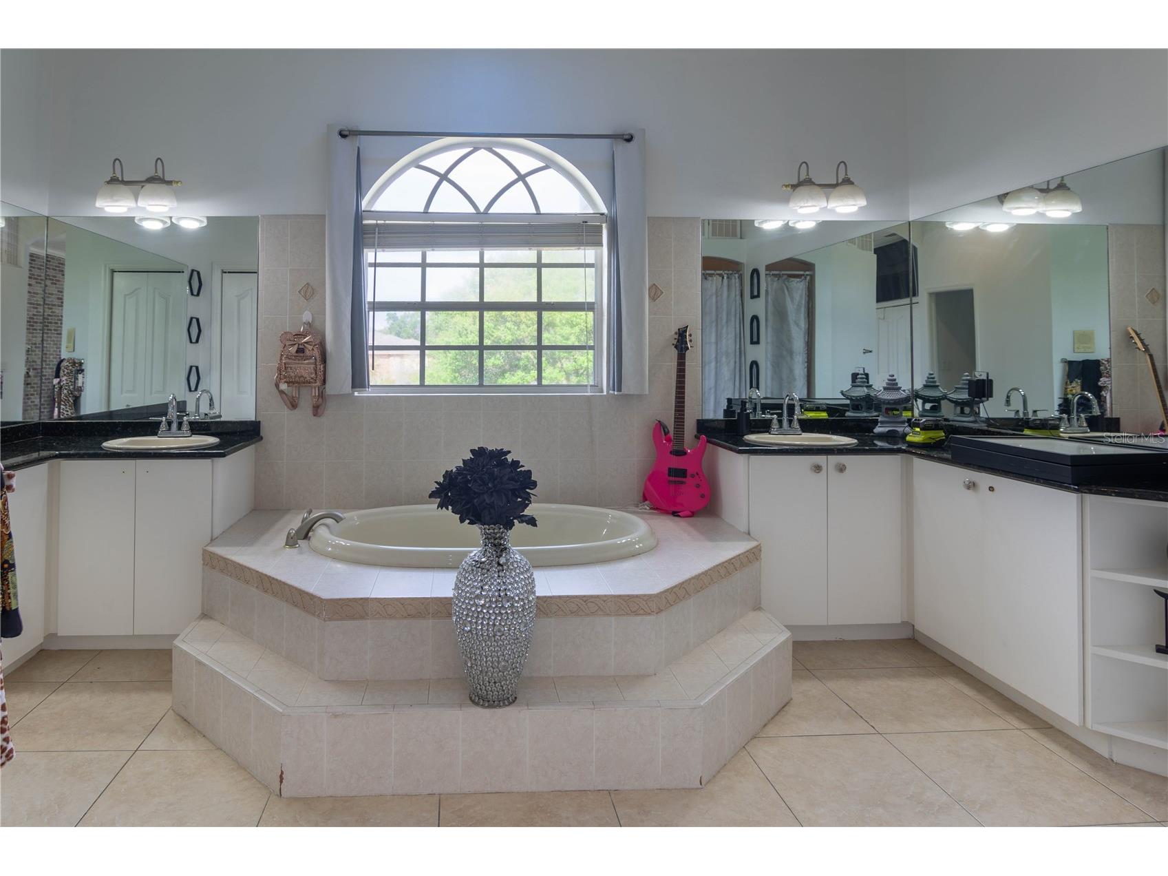 6151 New Osprey Point Weeki Wachee FL 34607 W7884366 image41