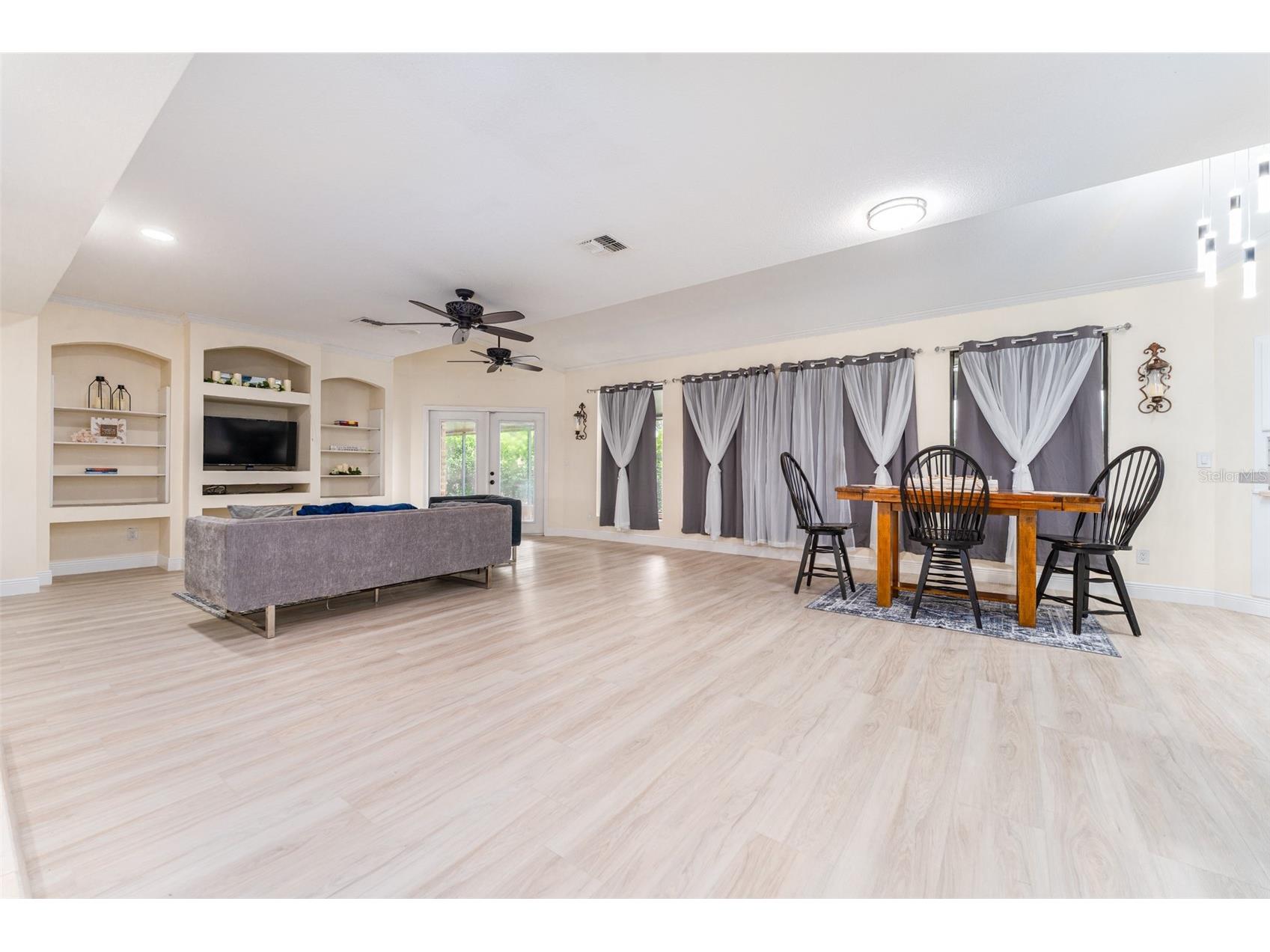 6151 Silver Oaks Drive Zephyrhills FL 33542 TB8498255 image27