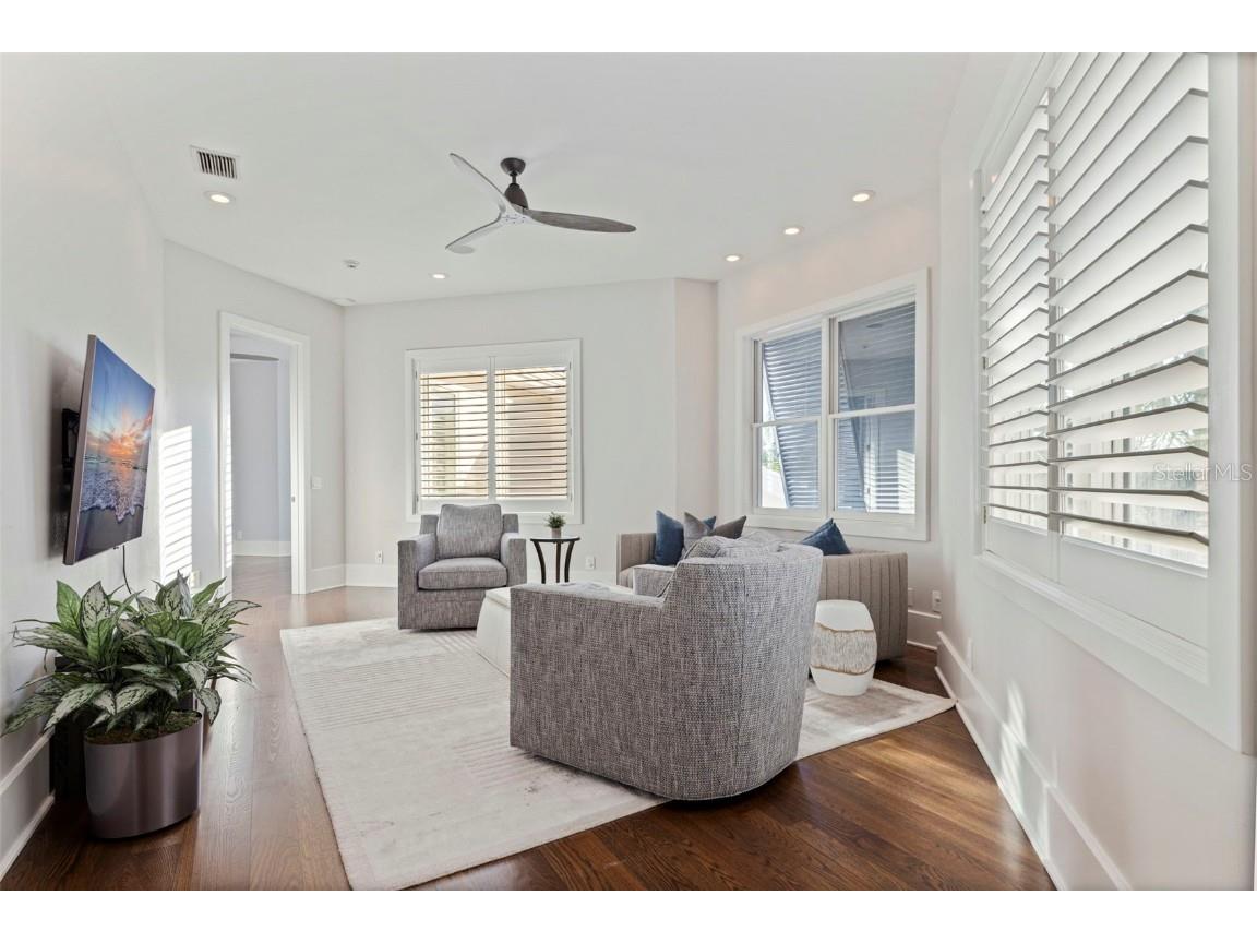 6152 52nd Street S Saint Petersburg FL 33715 TB8434995 image40