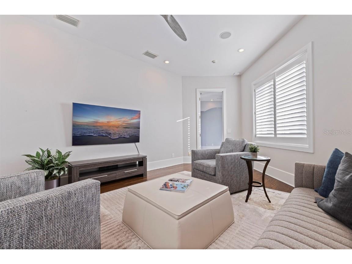 6152 52nd Street S Saint Petersburg FL 33715 TB8434995 image41