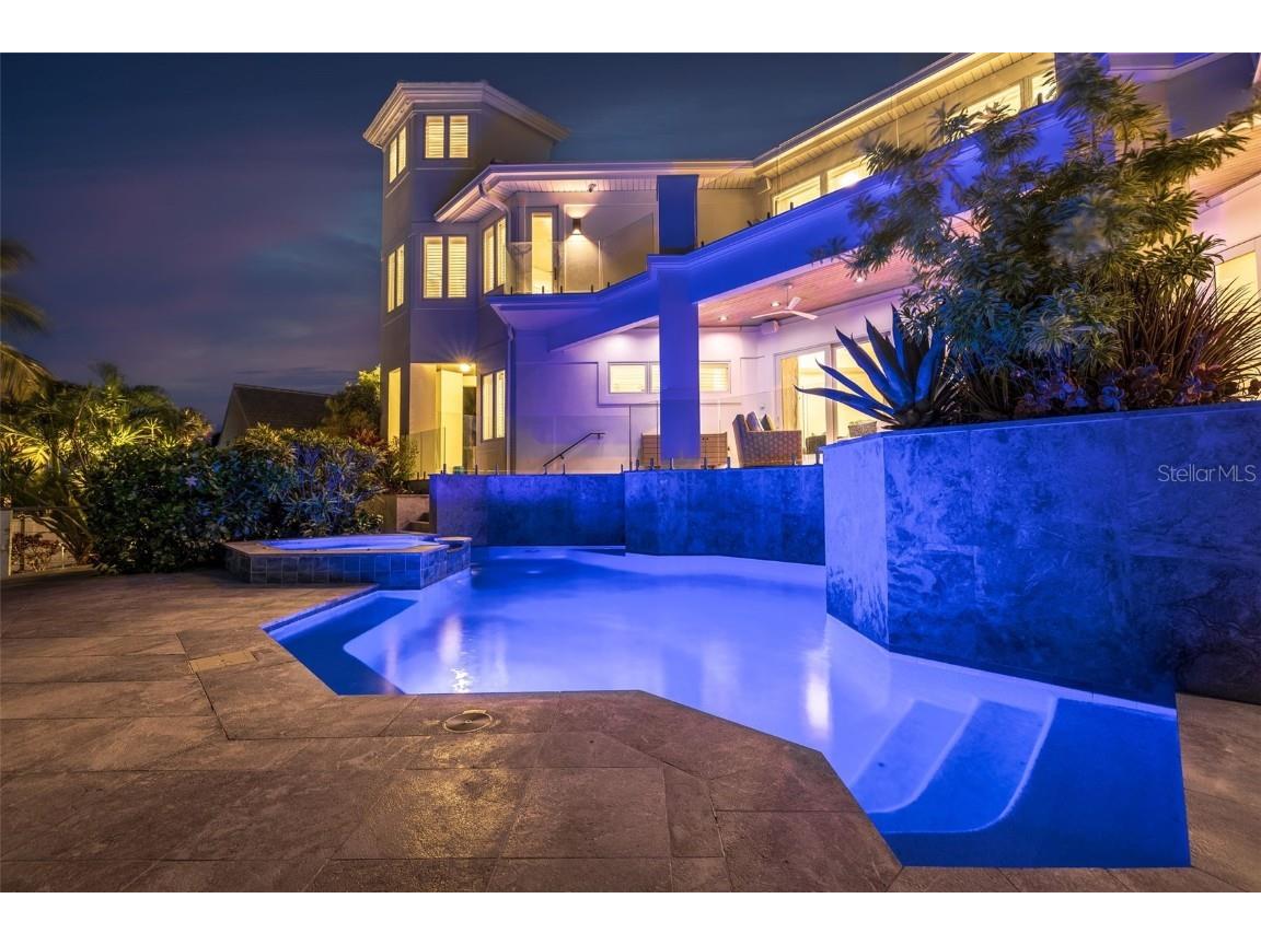 6152 52nd Street S Saint Petersburg FL 33715 TB8434995 image6