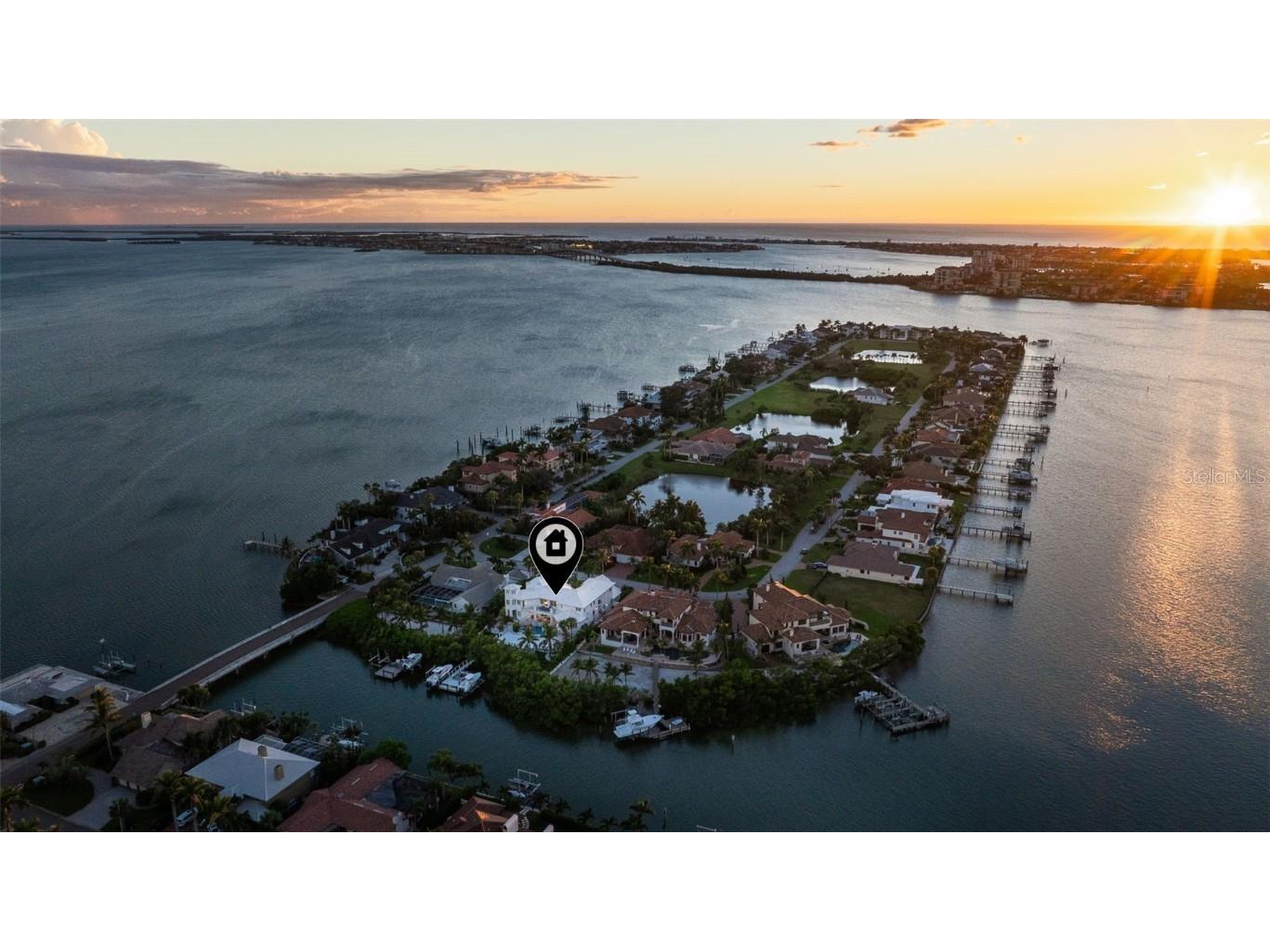 6152 52nd Street S Saint Petersburg FL 33715 TB8434995 image83