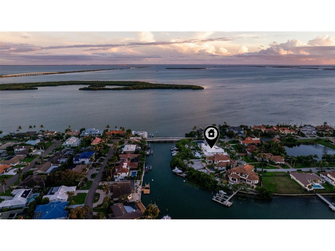 6152 52nd Street S Saint Petersburg FL 33715 TB8434995 image85