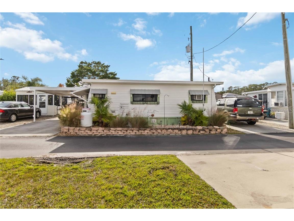 6153 Deepwater Drive Saint Cloud FL 34771 - Center Lake O6368719 image1