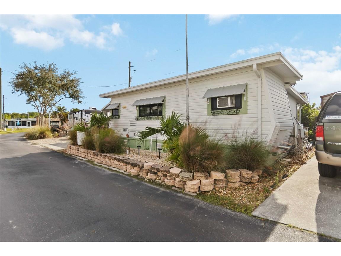 6153 Deepwater Drive Saint Cloud FL 34771 - Center Lake O6368719 image2