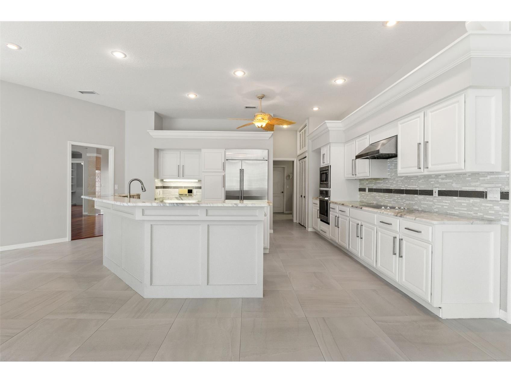 6153 New Osprey Point Weeki Wachee FL 34607 W7884956 image25