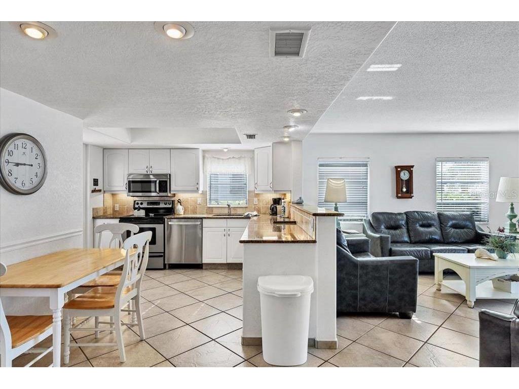 6154 Midnight Pass Road #101 Sarasota FL 34242 TB8466728 image4