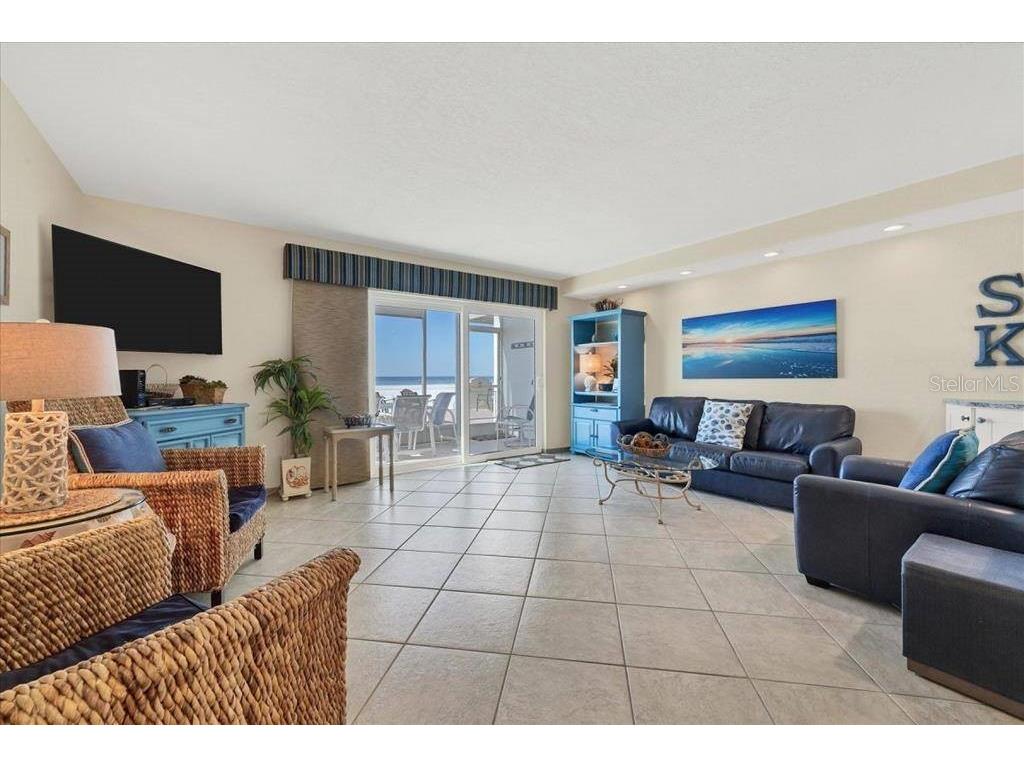 6154 Midnight Pass Road #102 Sarasota FL 34242 TB8466746 image2