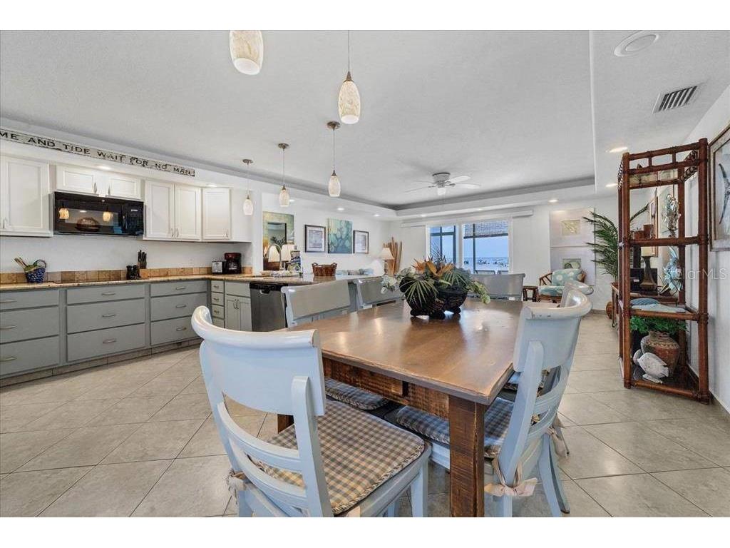 6154 Midnight Pass Road #104 Sarasota FL 34242 TB8466756 image5
