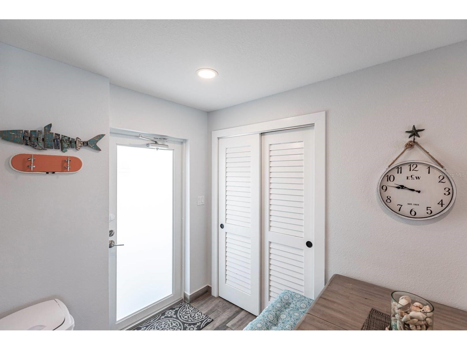 6154 Midnight Pass Road #202 Sarasota FL 34242 TB8466866 image2